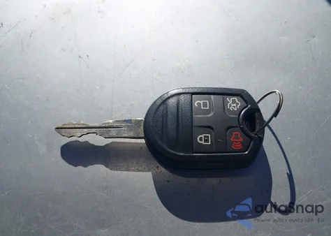 2009 Ford Escape Xlt z USA, uszkodzony, nr VIN 1FMCU03GX9KA85775